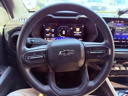 Used 2024 Chevrolet Colorado Trail Boss w/ Advanced Trailering Package image 32