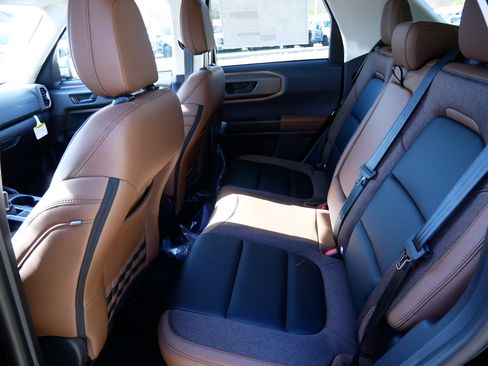 New 2025 Ford Bronco Sport Outer Banks w/ Outer Banks Tech Package+ image 6