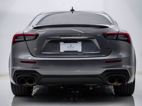 Used 2022 Maserati Ghibli Modena Q4 AWD/4WD image 8