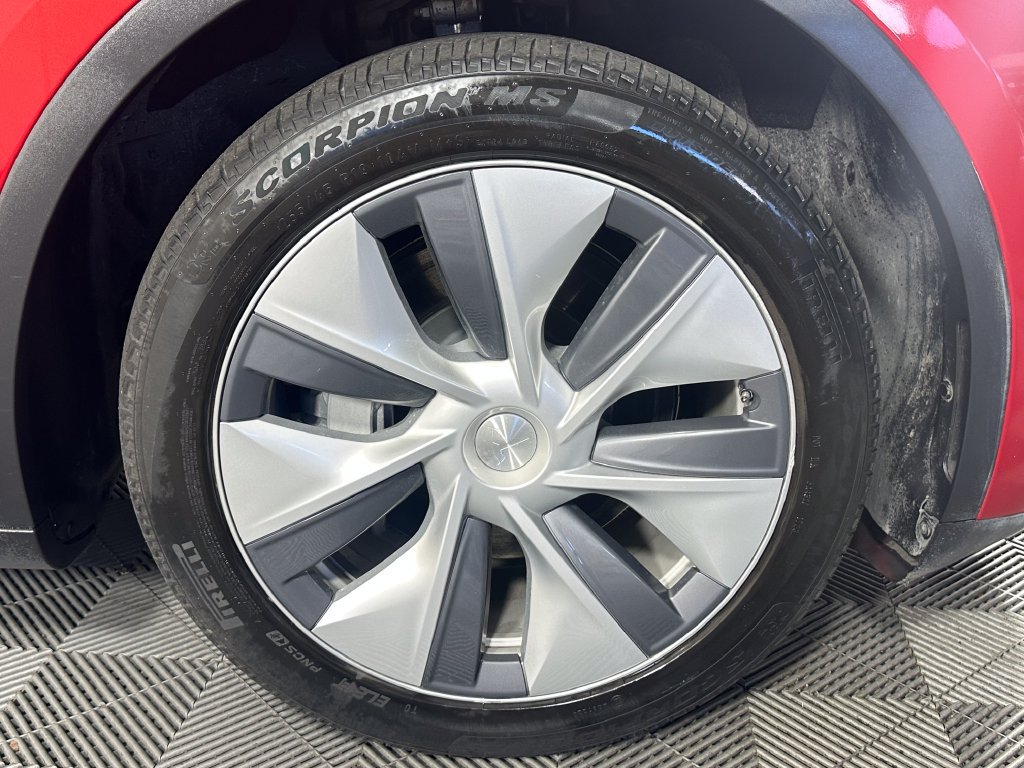 Used 2023 Tesla Model Y Long Range AWD/4WD image 15