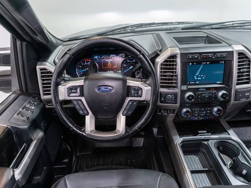 Used 2018 Ford F250 Platinum w/ Platinum Ultimate Package AWD/4WD image 14