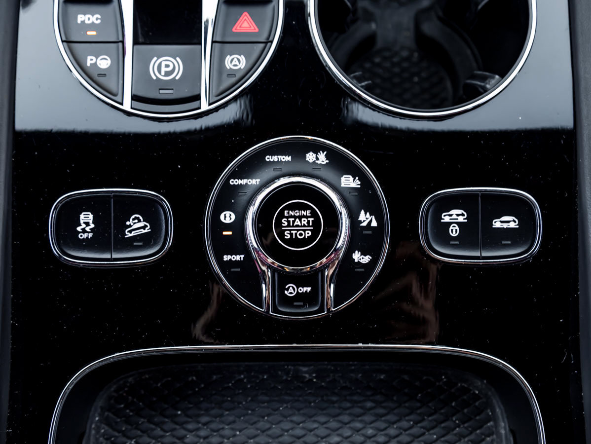 Used 2020 Bentley Bentayga Speed AWD/4WD image 36