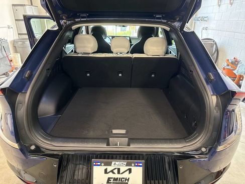 Certified 2024 Kia EV6 Wind w/ Wind Technology Package AWD/4WD image 23