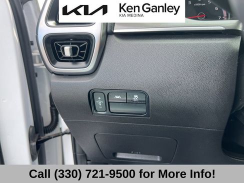 Certified 2023 Kia Sorento S w/ Panoramic Sunroof Package FWD image 30