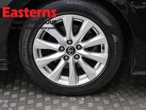 Used 2019 Toyota Camry LE image 31