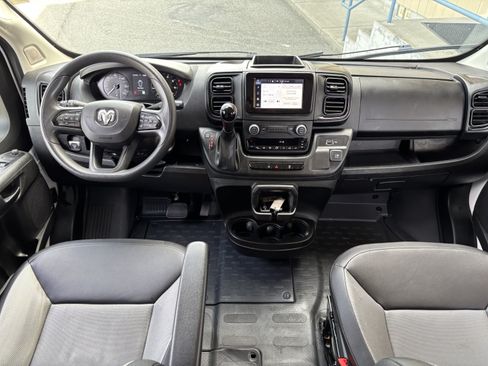 Used 2025 RAM ProMaster 2500 w/ Convenience Group FWD image 26