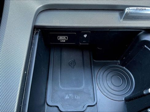 Used 2022 Hyundai Palisade Calligraphy image 16