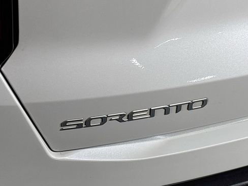 Certified 2025 Kia Sorento EX w/ EX Panoramic Sunroof Package AWD/4WD image 26
