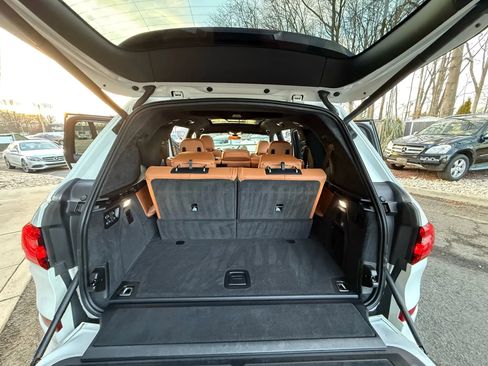 Used 2021 BMW X7 xDrive40i w/ M Sport Package image 25