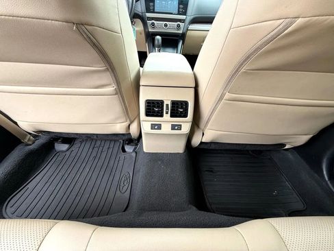 Used 2016 Subaru Outback 2.5i Limited w/ Popular Package #4 image 28