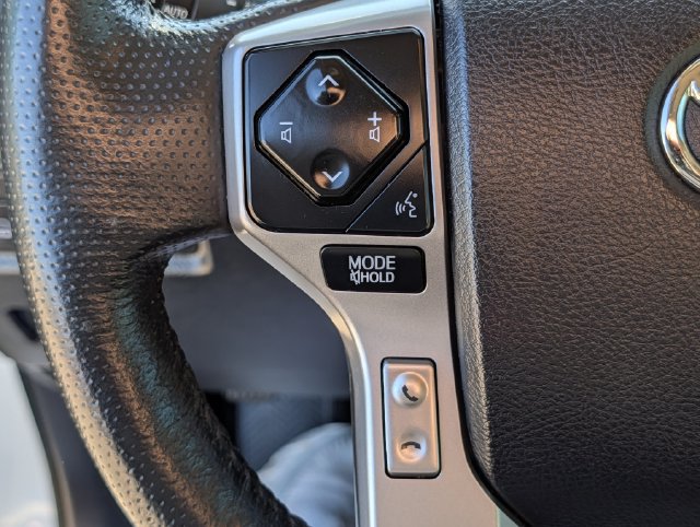 Used 2023 Toyota 4Runner Limited AWD/4WD image 21