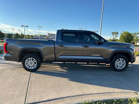 Used 2025 Toyota Tundra SR5 w/ SR5 Premium Package AWD/4WD image 10