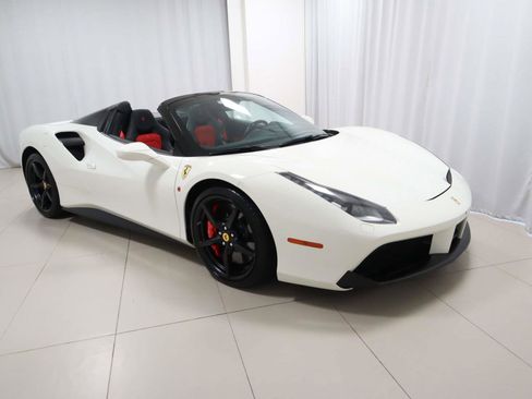 Certified 2018 Ferrari 488 Spider RWD image 5