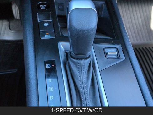 Certified 2025 Nissan Kicks SV image 16