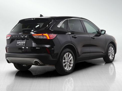 Used 2020 Ford Escape SE image 6