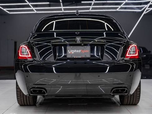 Used 2022 Rolls-Royce Ghost Black Badge AWD/4WD image 16