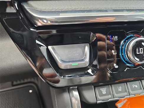 New 2025 GMC Sierra 2500 Denali w/ Denali Reserve Package image 27