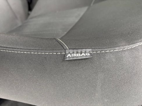 Used 2018 Ford Focus SE image 17