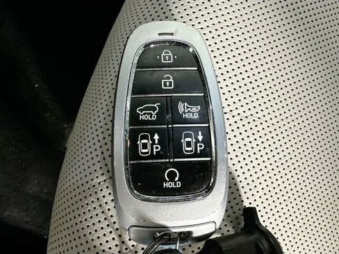 Used 2023 Hyundai Tucson Limited w/ Cargo Package image 18