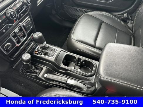 Used 2020 Jeep Wrangler Unlimited Sahara image 26