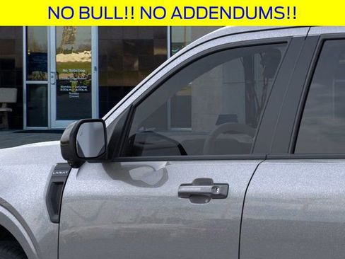 New 2025 Ford Maverick Lariat w/ Black Appearance Package image 22