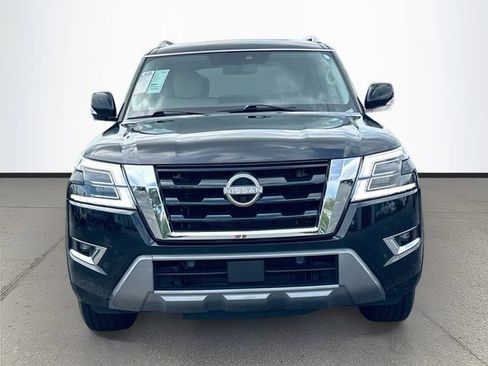 Used 2024 Nissan Armada SL w/ Captain's Chairs Package RWD image 2