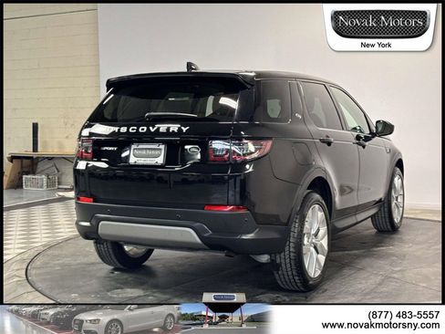 Used 2023 Land Rover Discovery Sport SE image 7