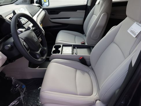 New 2026 Honda Odyssey EX-L image 9