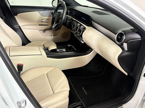 Used 2020 Mercedes-Benz A 220 image 16