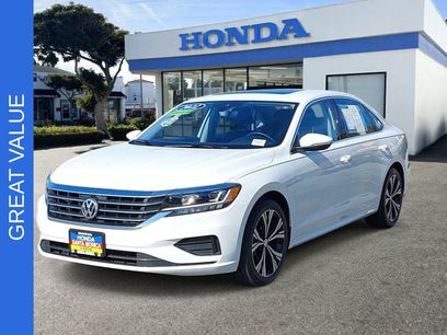 Used 2022 Volkswagen Passat 2.0T SE