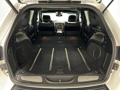 Used 2017 Jeep Grand Cherokee Trailhawk AWD/4WD image 37