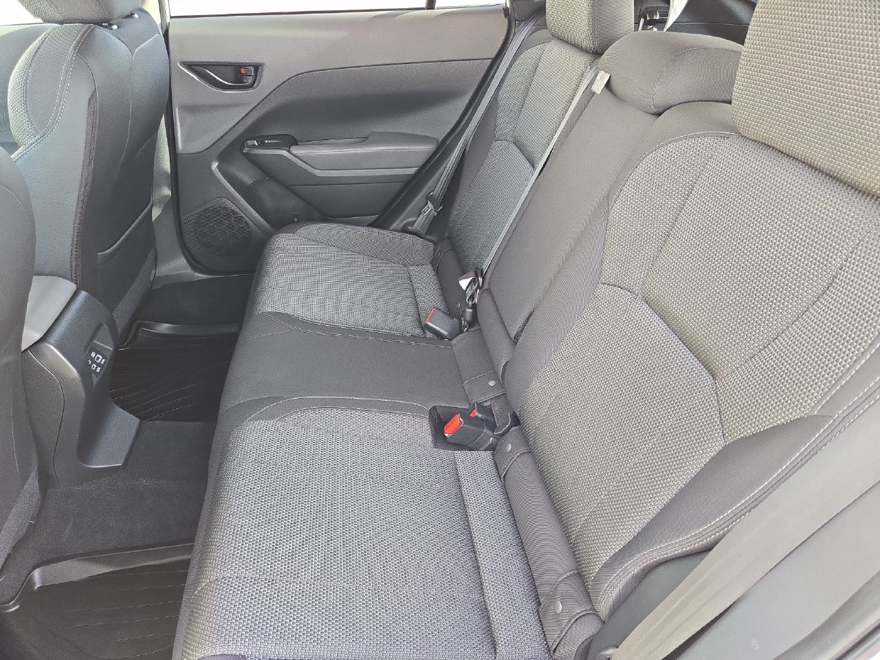 Used 2024 Subaru Crosstrek 2.0i Premium w/ Crosstrek Mirror Package AWD/4WD image 13