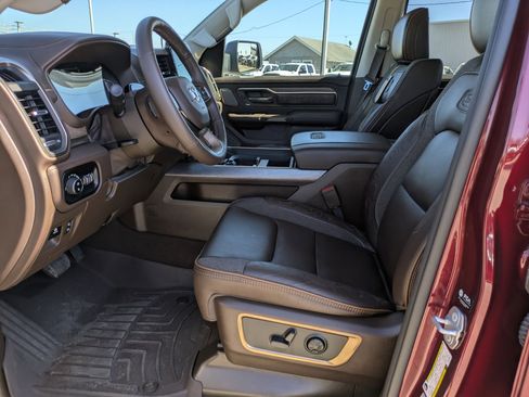 Used 2025 RAM 1500 Limited image 9