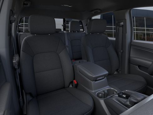 New 2024 GMC Canyon Elevation w/ Convenience Package image 16