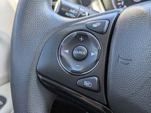 Used 2018 Honda HR-V EX image 25