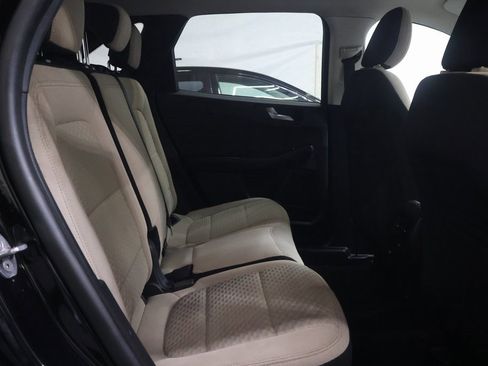 Used 2021 Ford Escape SE image 13