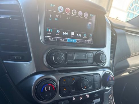 Used 2018 Chevrolet Suburban Premier AWD/4WD image 21