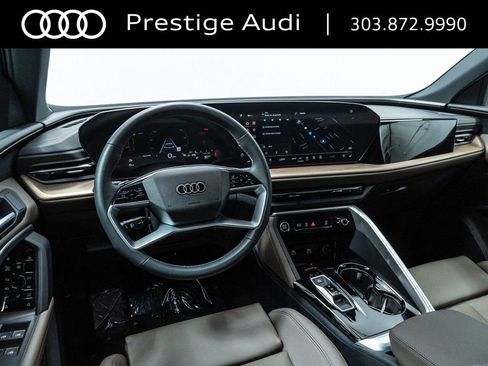 Used 2025 Audi Q5 Premium Plus w/ Premium Plus image 5