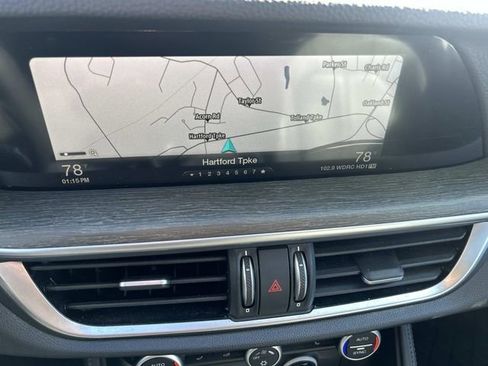 Used 2018 Alfa Romeo Stelvio Ti image 19