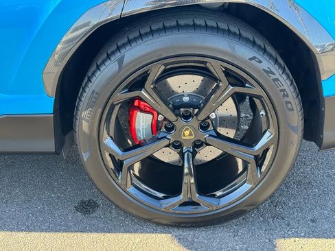 Used 2020 Lamborghini Urus Base image 9