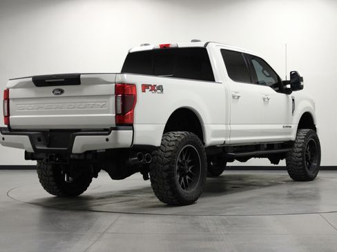 Used 2022 Ford F250 Lariat w/ Lariat Ultimate Package image 4