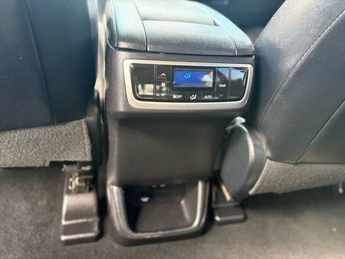 Used 2019 Toyota Highlander Limited AWD/4WD image 36
