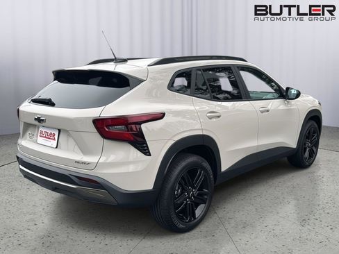 New 2026 Chevrolet Trax ACTIV w/ Sunroof Package image 6