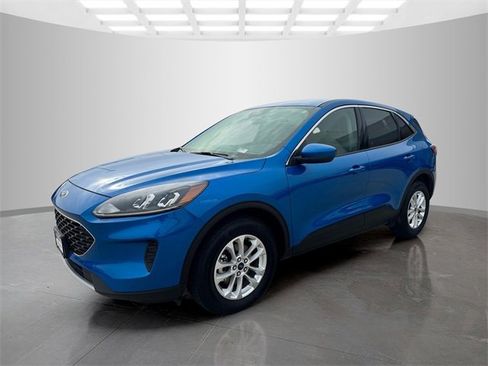 Used 2020 Ford Escape SE image 4