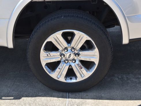 Used 2019 Ford F150 Lariat AWD/4WD image 9