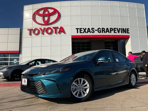 New 2026 Toyota Camry LE image 2