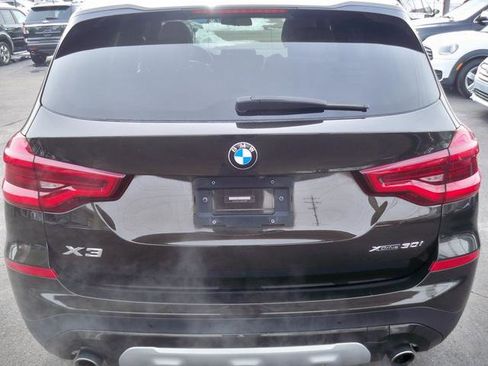 Used 2018 BMW X3 xDrive30i w/ Premium Package image 4