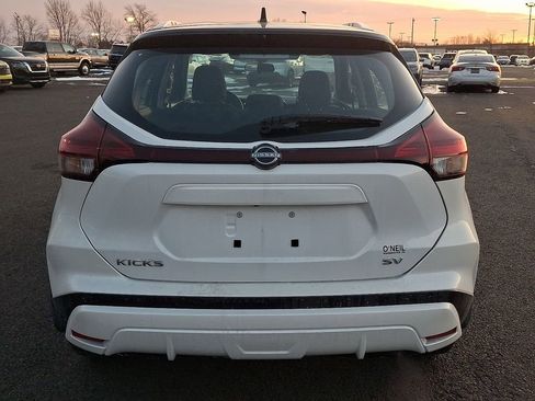 Certified 2024 Nissan Kicks SV image 5