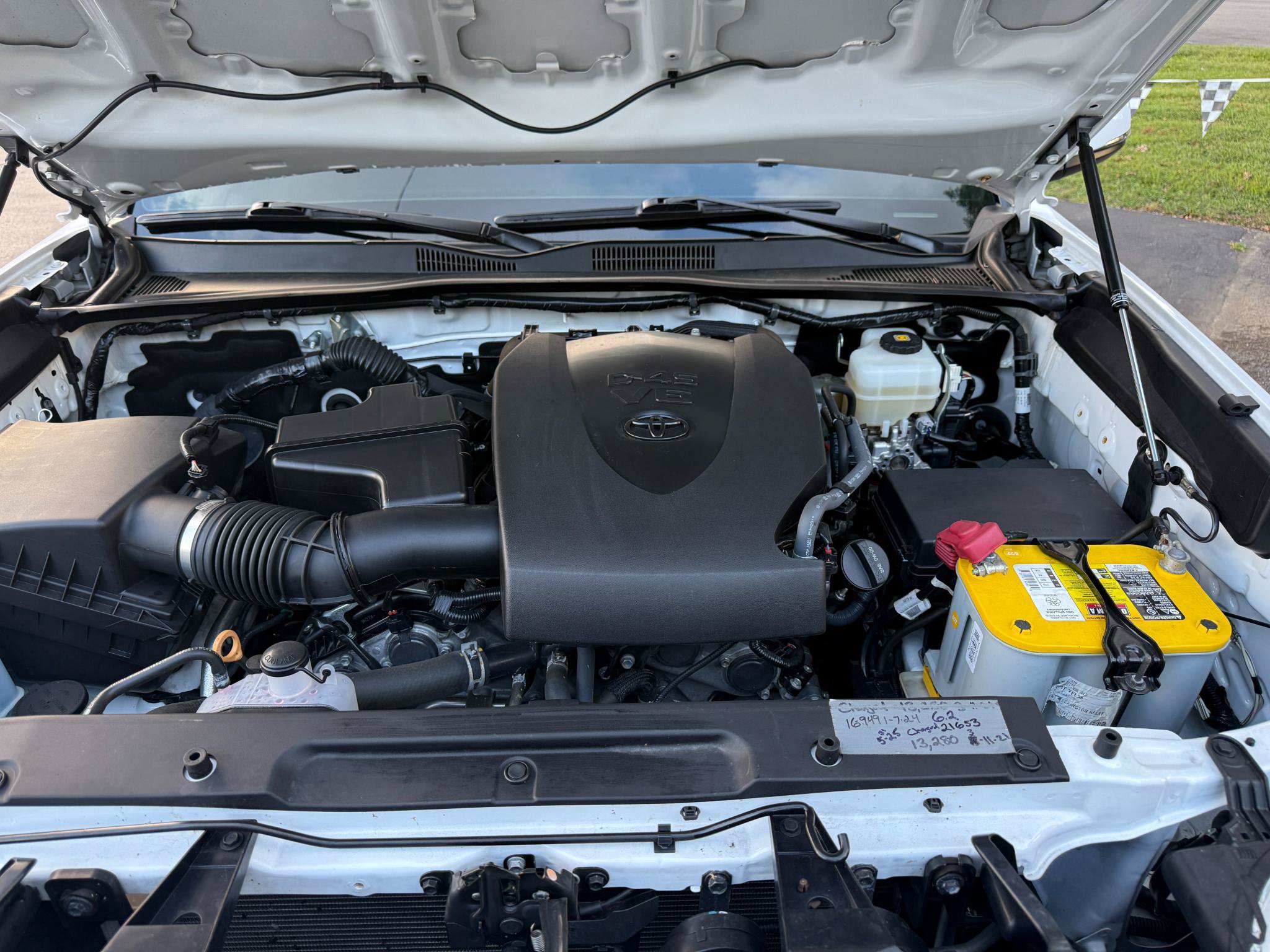 Used 2020 Toyota Tacoma TRD Off-Road AWD/4WD image 26