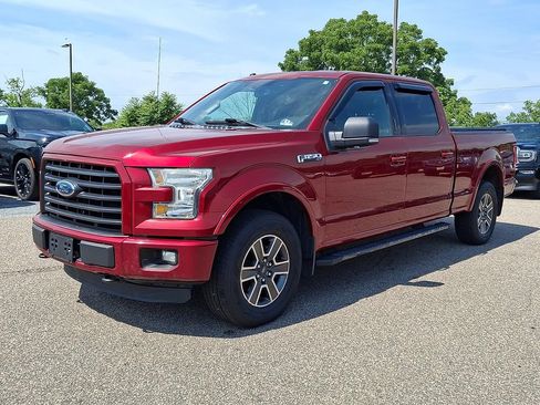 Used 2015 Ford F150 XLT w/ Equipment Group 301A Mid AWD/4WD image 6